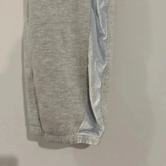 Juicy Couture Sweatpants Joggers Gray, Velvet Racer Stripe size Small‎ - Picture 4 of 12